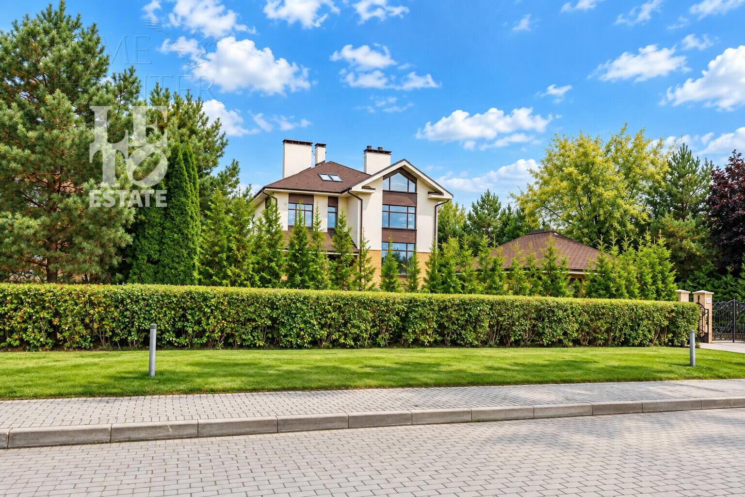 1-этажный коттедж 640 м² без отделки