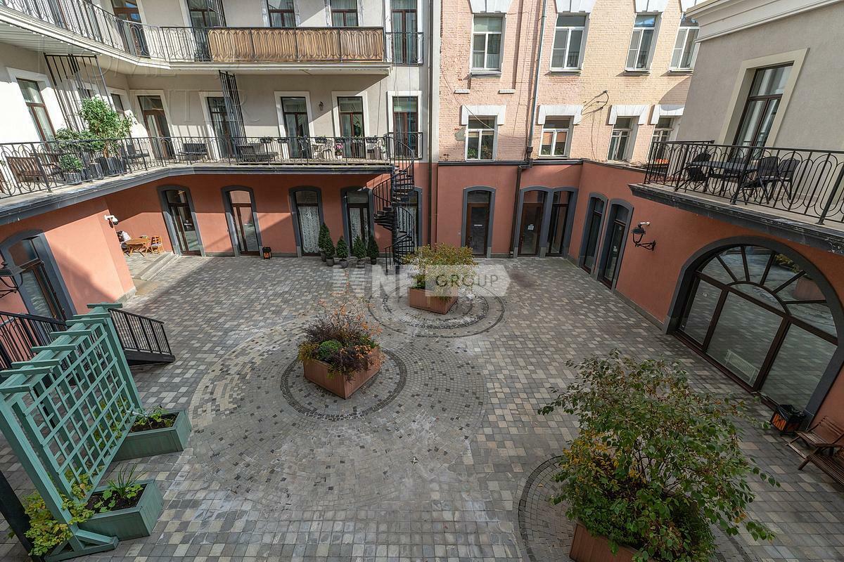 5-КОМН. АПАРТАМЕНТЫ БЕЗ ОТДЕЛКИ 284.8 М² НА 2 ЭТАЖЕ