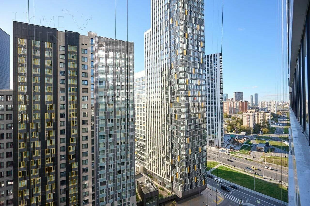 4-КОМН. КВАРТИРА С ОТДЕЛКОЙ 97.5 М² НА 17 ЭТАЖЕ