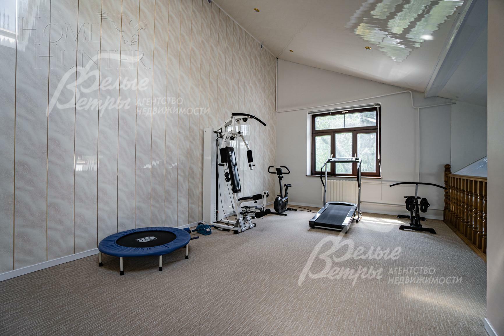 4-этажный коттедж 880 м² с отделкой