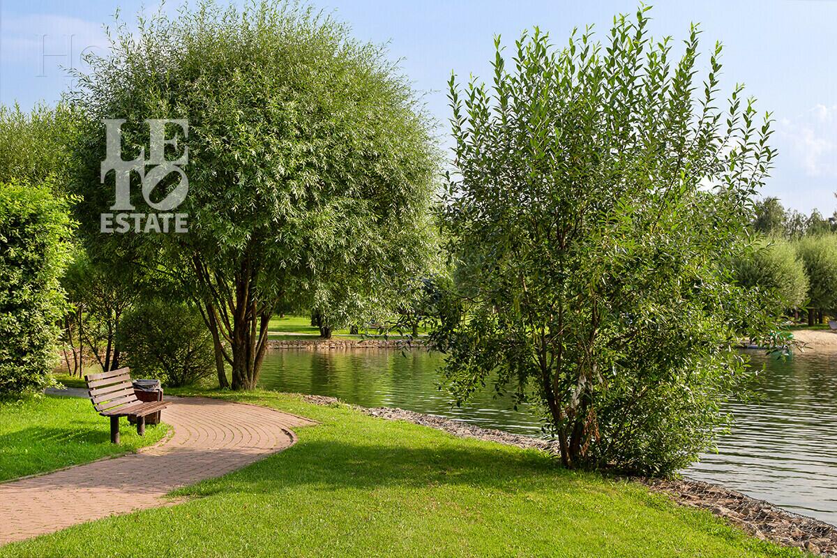 1-этажный коттедж 640 м² без отделки