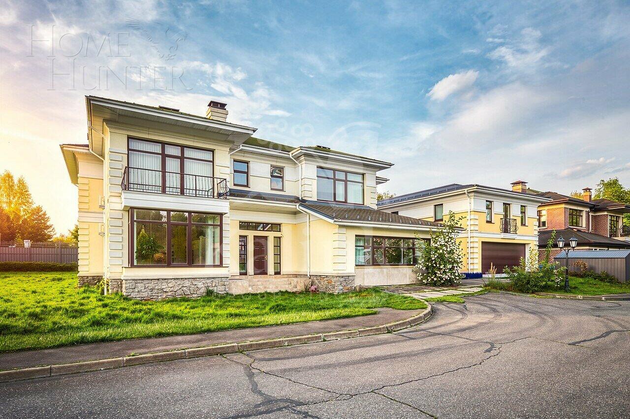 2-этажный коттедж 700 м² без отделки