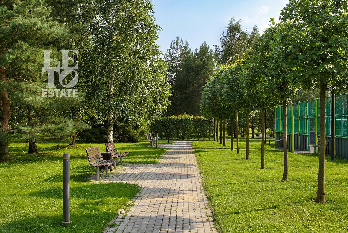 1-этажный коттедж 640 м² без отделки