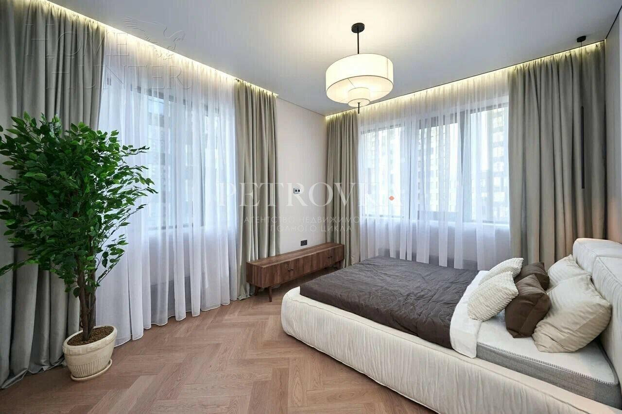 4-КОМН. КВАРТИРА С ОТДЕЛКОЙ 97.5 М² НА 17 ЭТАЖЕ