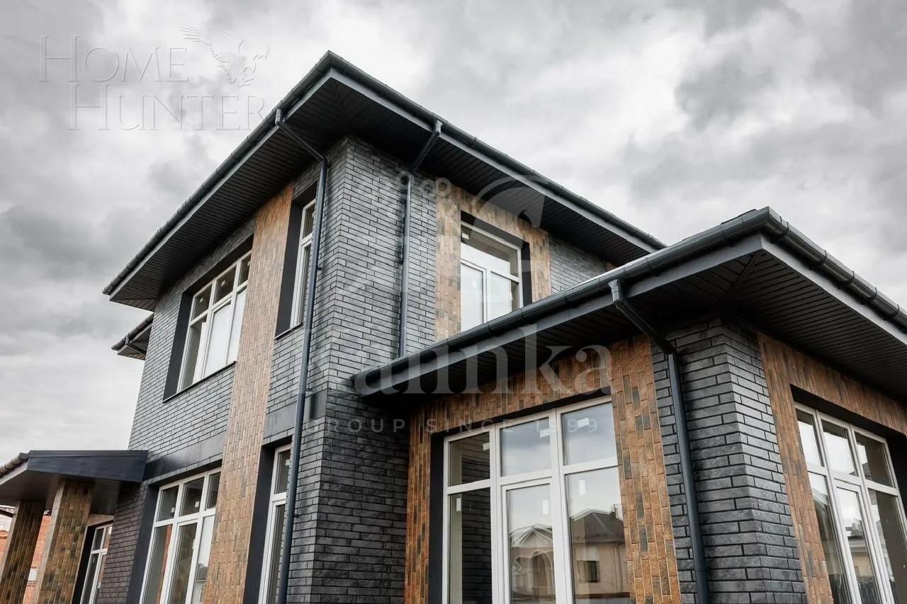 2-этажный коттедж 302 м² без отделки