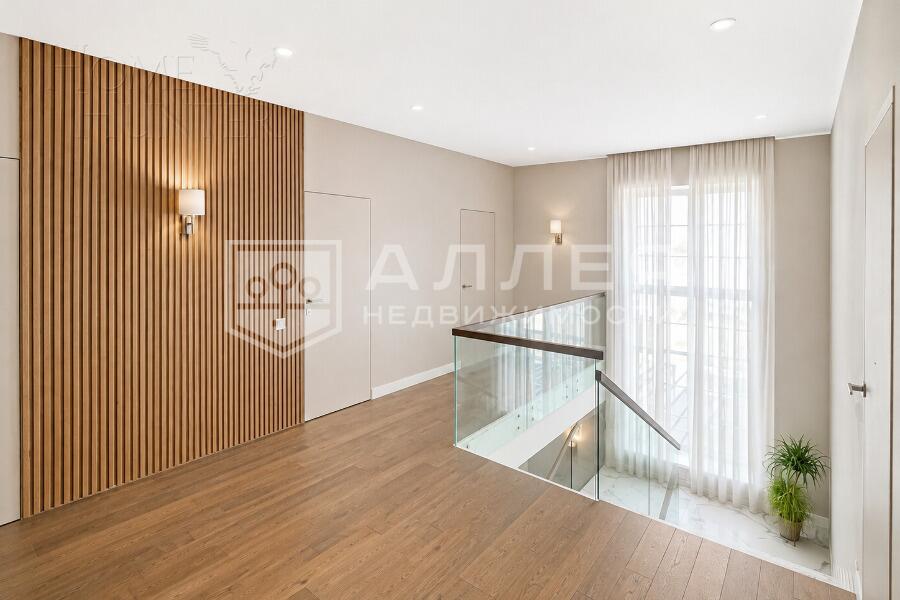 2-этажный коттедж 560 м² с отделкой