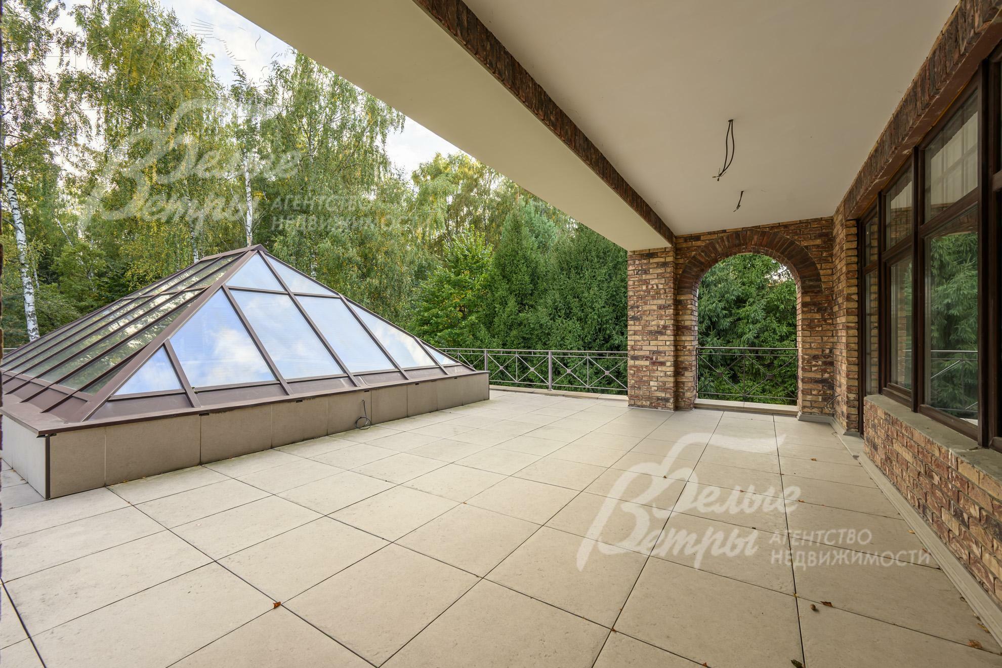 3-этажный коттедж 1 830 м² без отделки