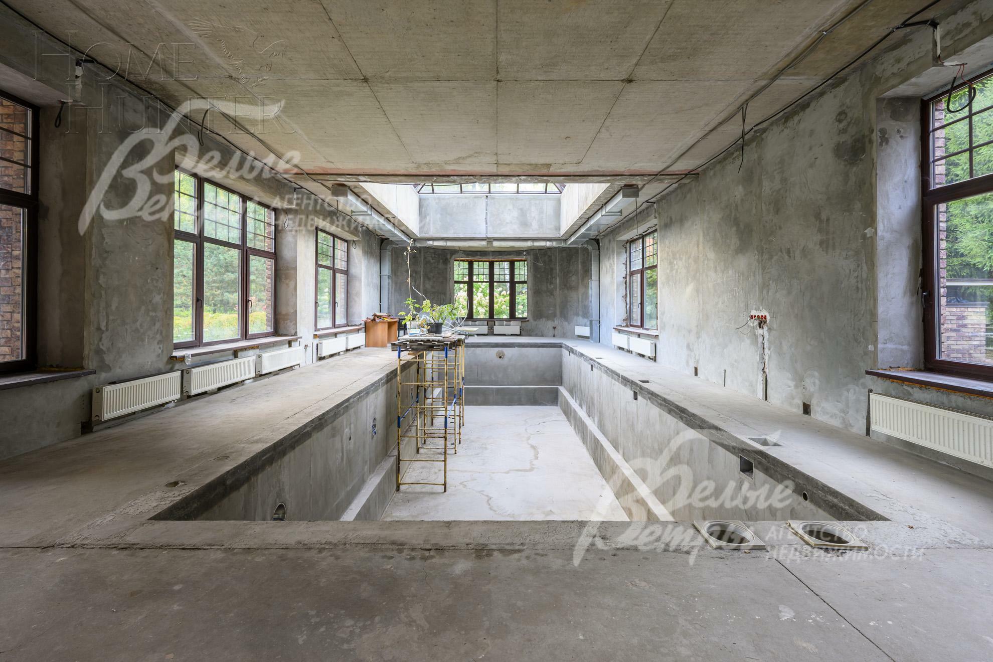 3-этажный коттедж 1 830 м² без отделки