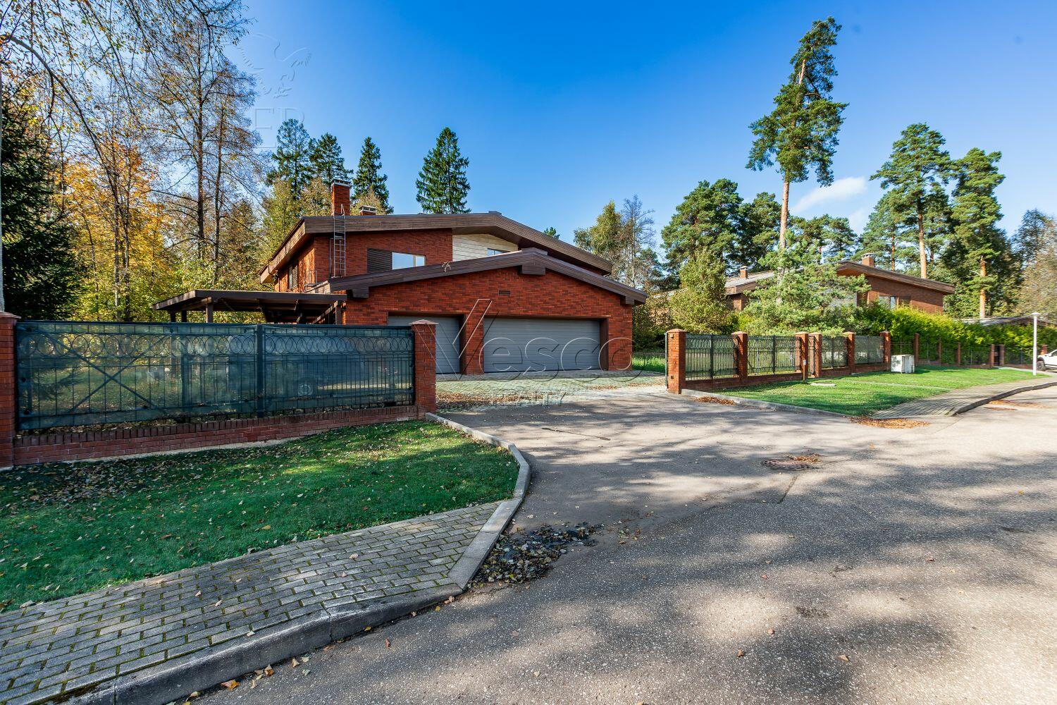 2-этажный коттедж 1 020 м² без отделки