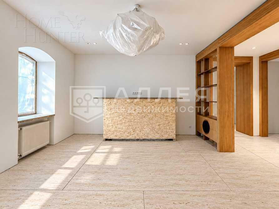 3-этажный коттедж 350 м² с отделкой
