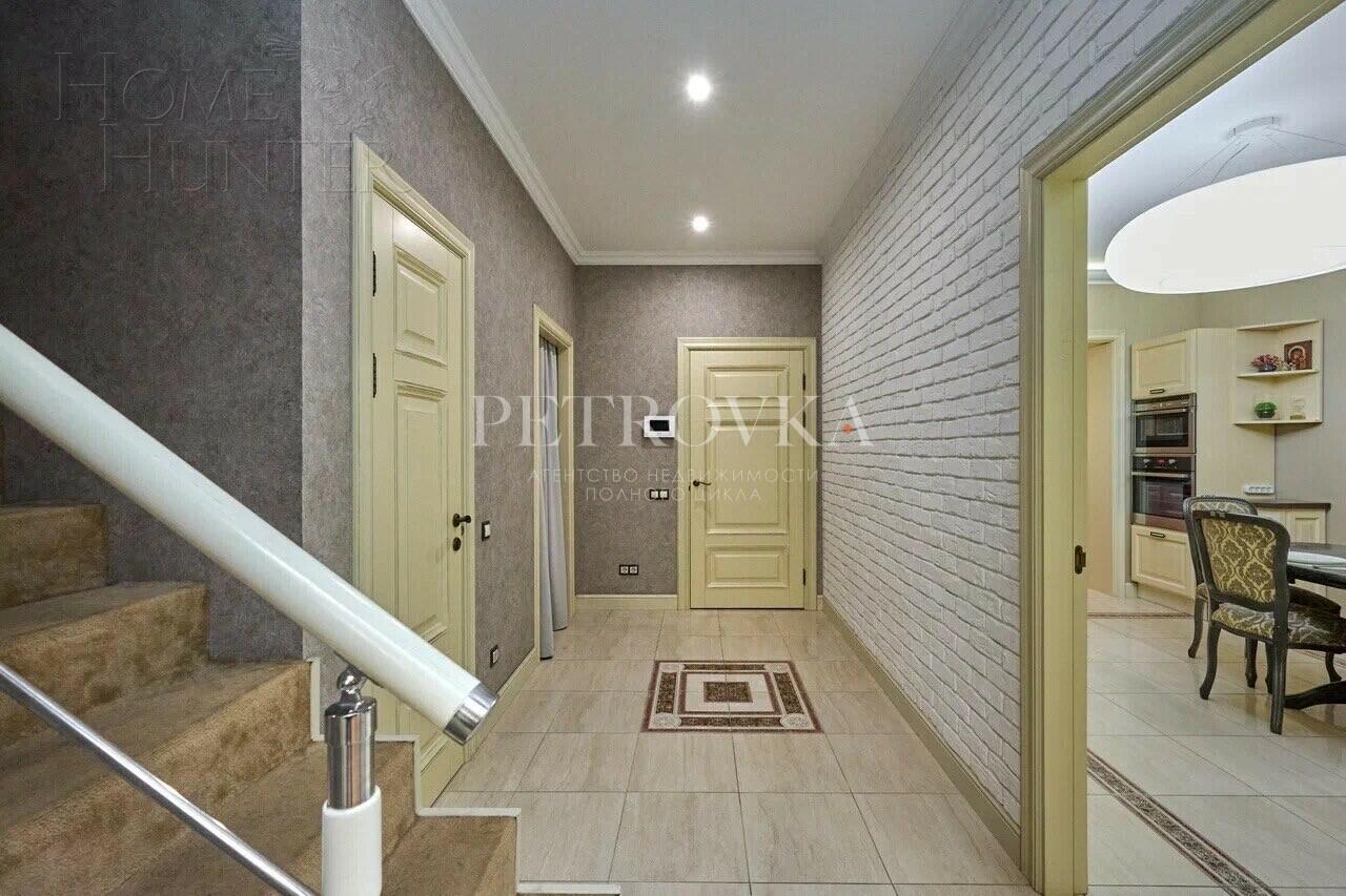 1-этажный таунхаус 320 м² с отделкой