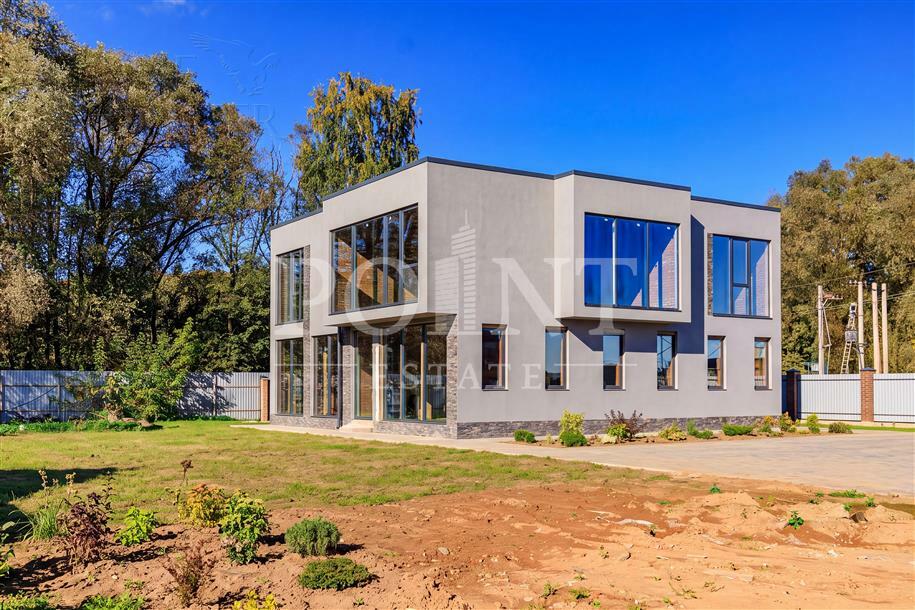 2-этажный коттедж 380 м² без отделки