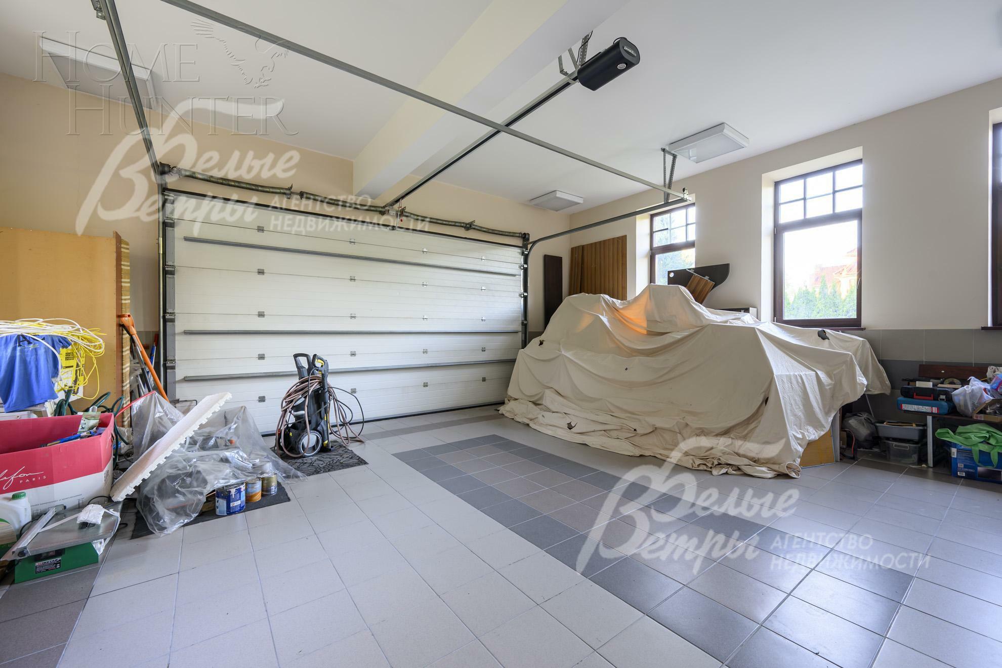 3-этажный коттедж 1 830 м² без отделки