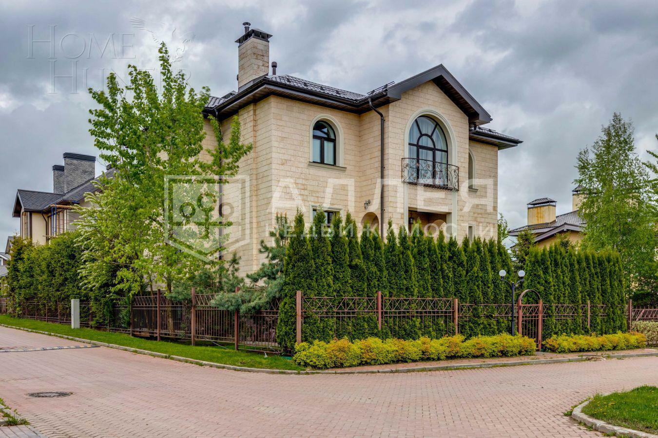 3-этажный коттедж 1 296 м² с отделкой