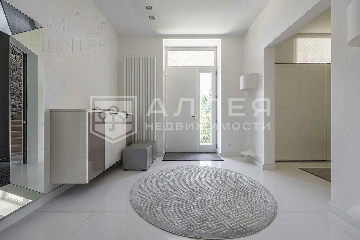 2-этажный коттедж 900 м² с отделкой