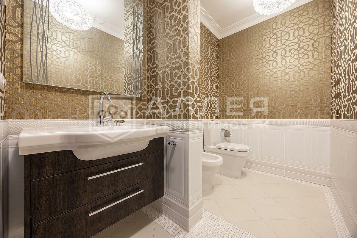 3-этажный коттедж 900 м² с отделкой