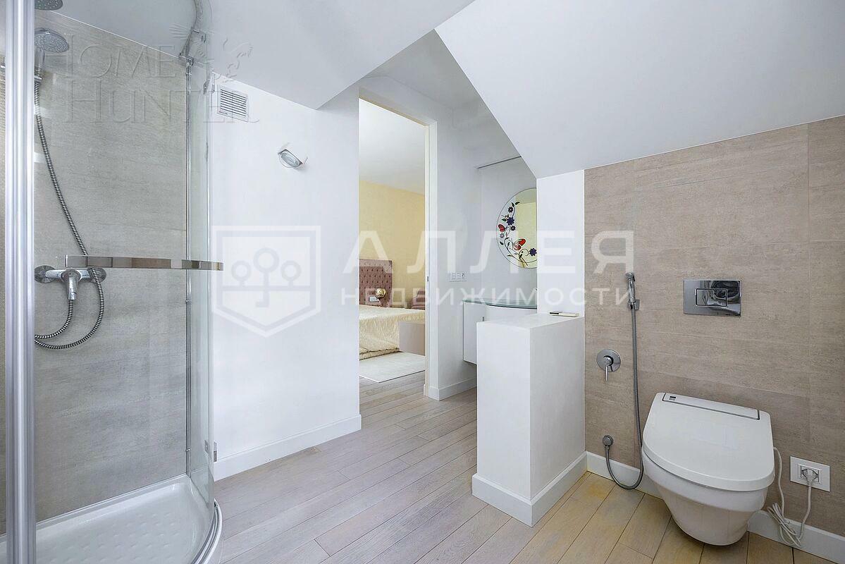 2-этажный коттедж 900 м² с отделкой