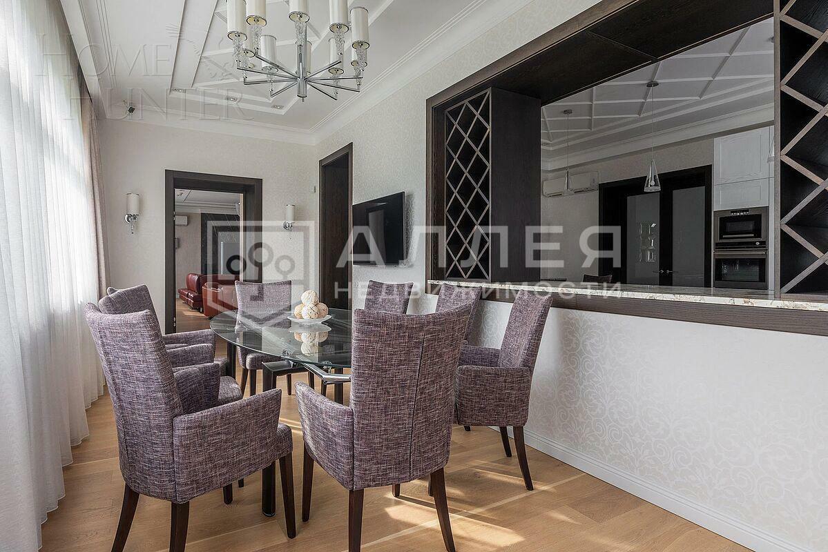 3-этажный коттедж 900 м² с отделкой