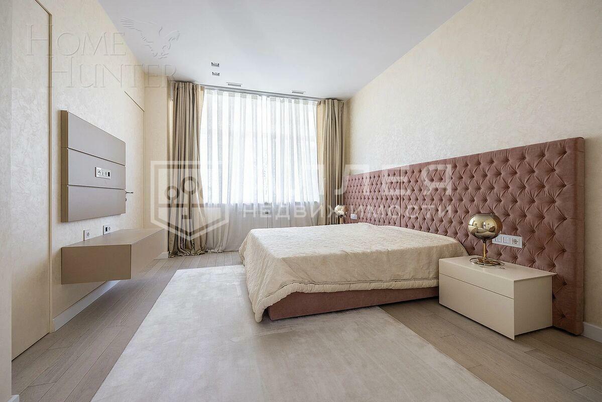 2-этажный коттедж 900 м² с отделкой