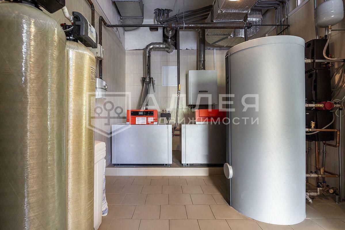 2-этажный коттедж 900 м² с отделкой