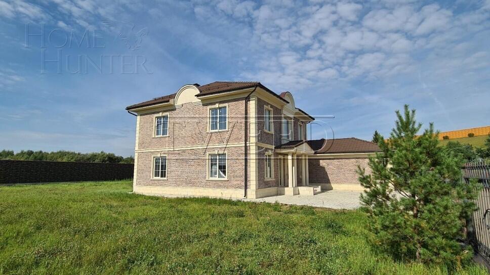 2-этажный коттедж 460 м² без отделки