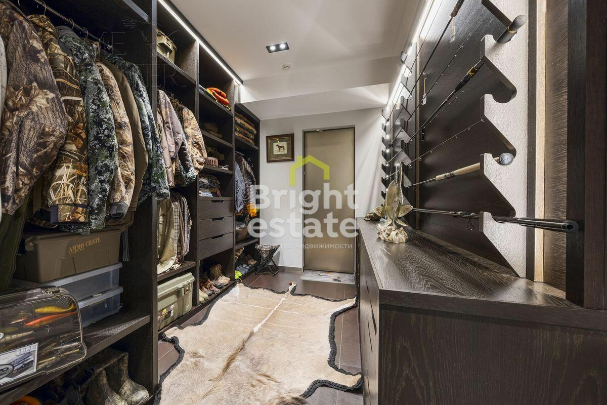 3-этажный коттедж 630 м² с отделкой