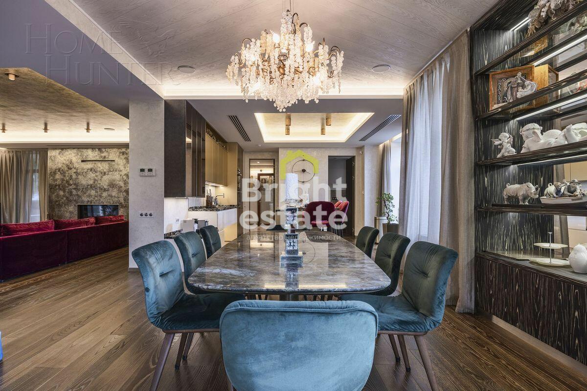 3-этажный коттедж 630 м² с отделкой
