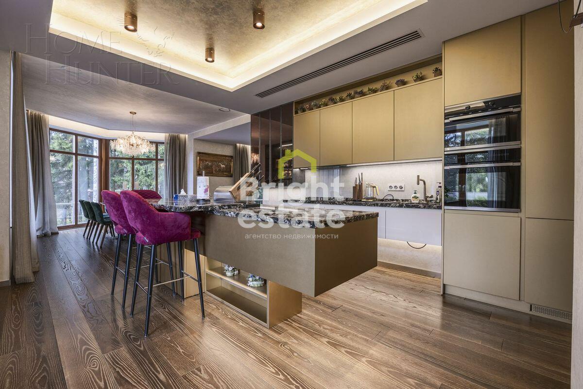 3-этажный коттедж 630 м² с отделкой