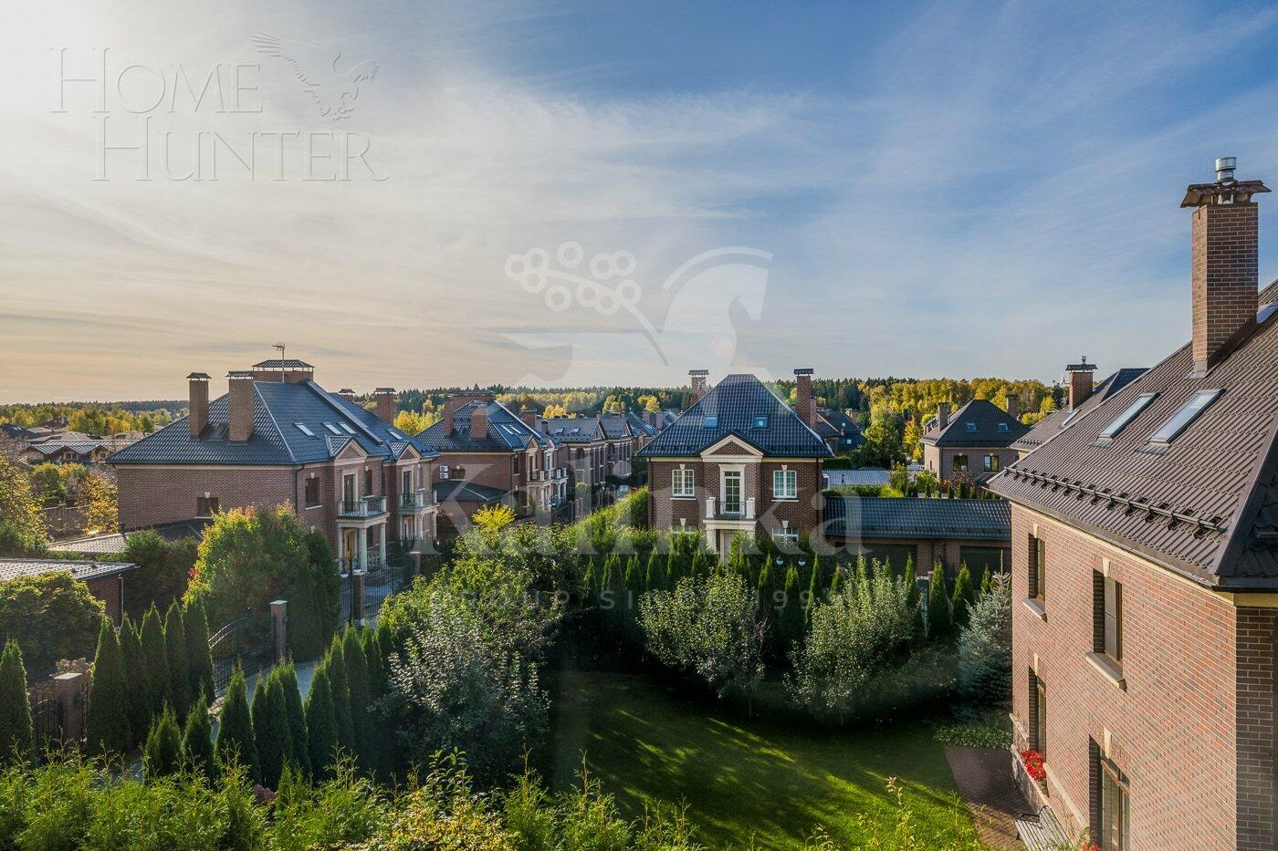 3-этажный коттедж 400 м² с отделкой