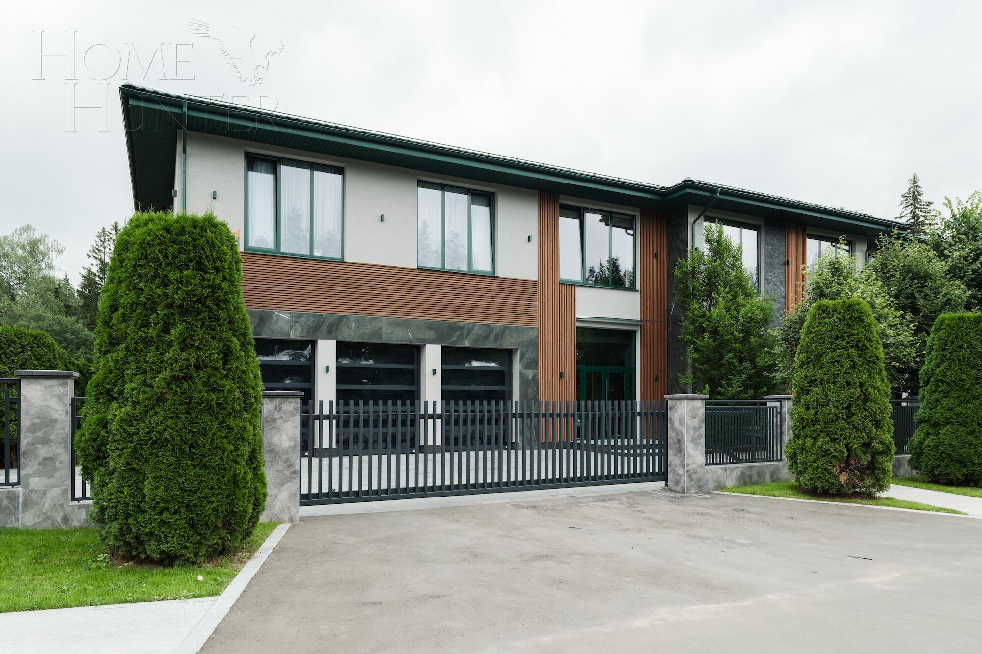 2-этажный коттедж 905.4 м² с отделкой