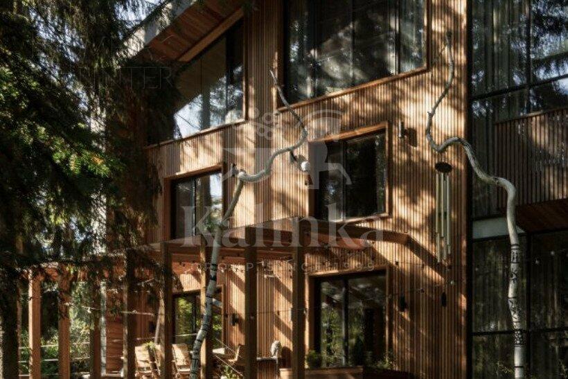 3-этажный коттедж 450 м² с отделкой