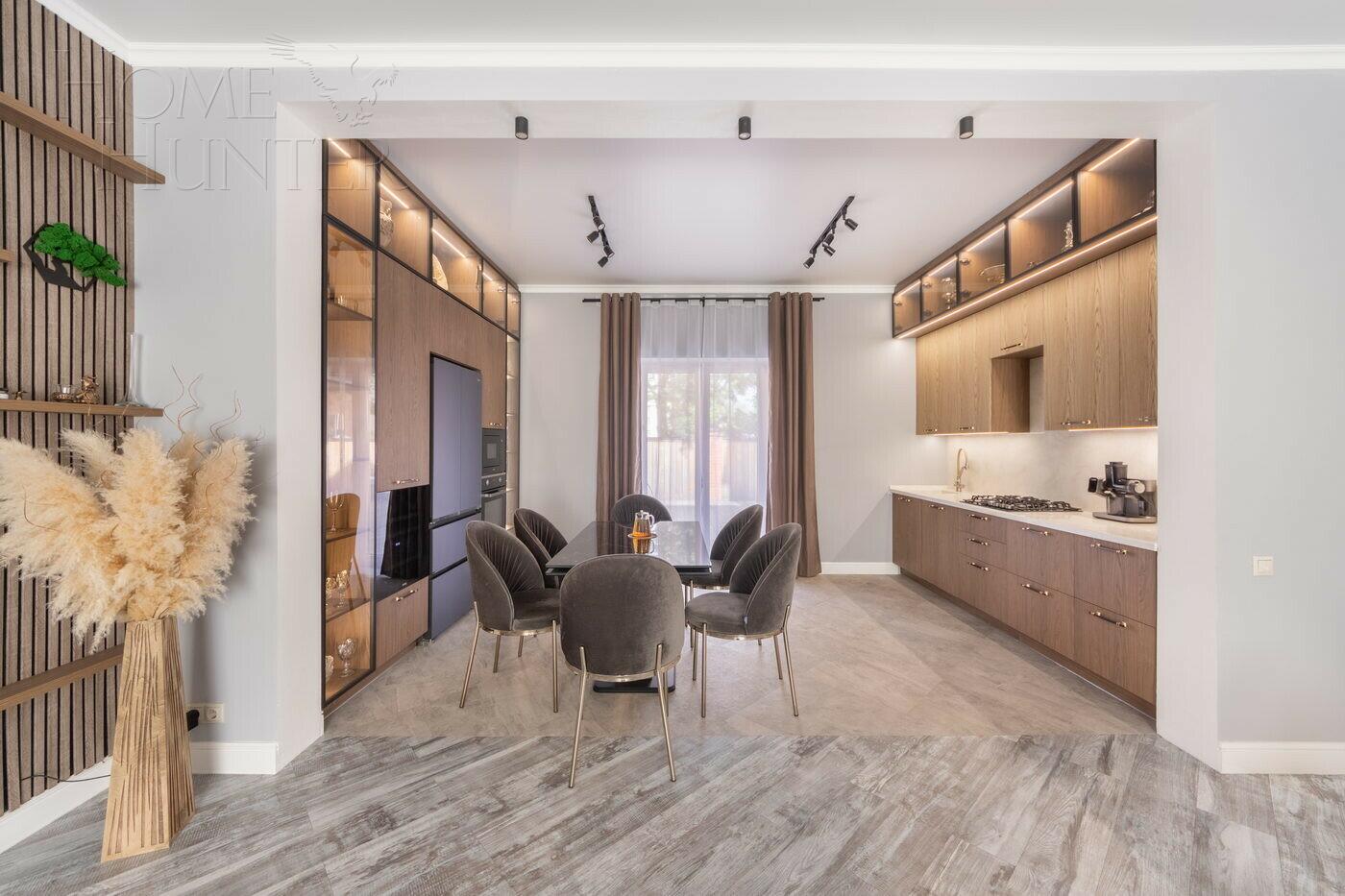 1-этажный коттедж 310 м² с отделкой