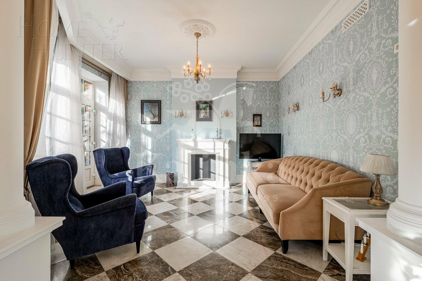 3-этажный коттедж 400 м² с отделкой