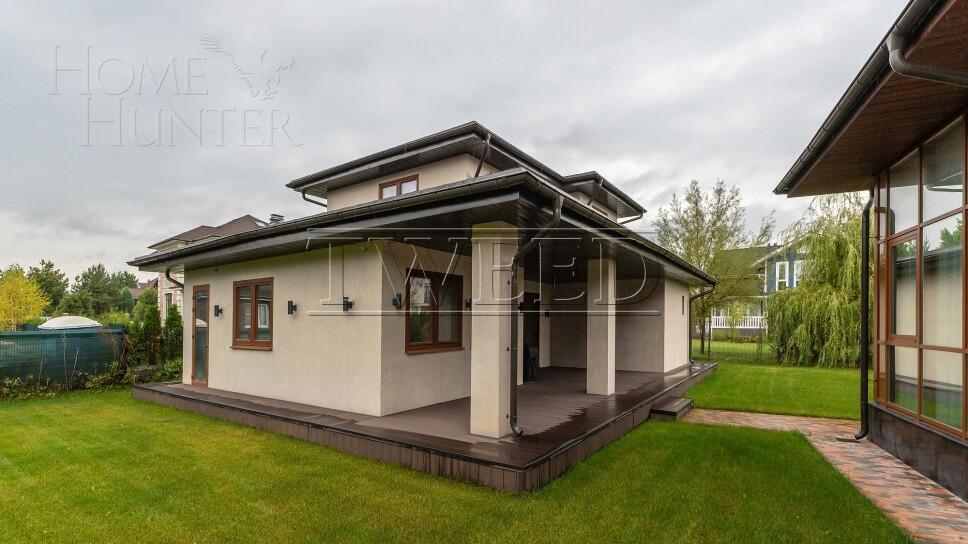 2-этажный коттедж 450 м² с отделкой