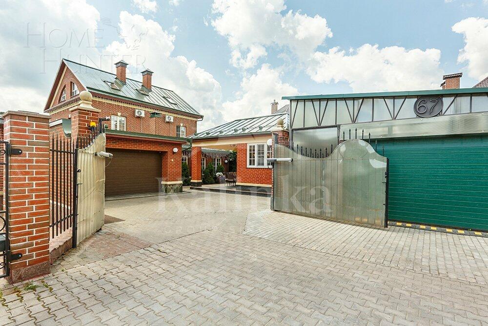 3-этажный коттедж 400 м² с отделкой