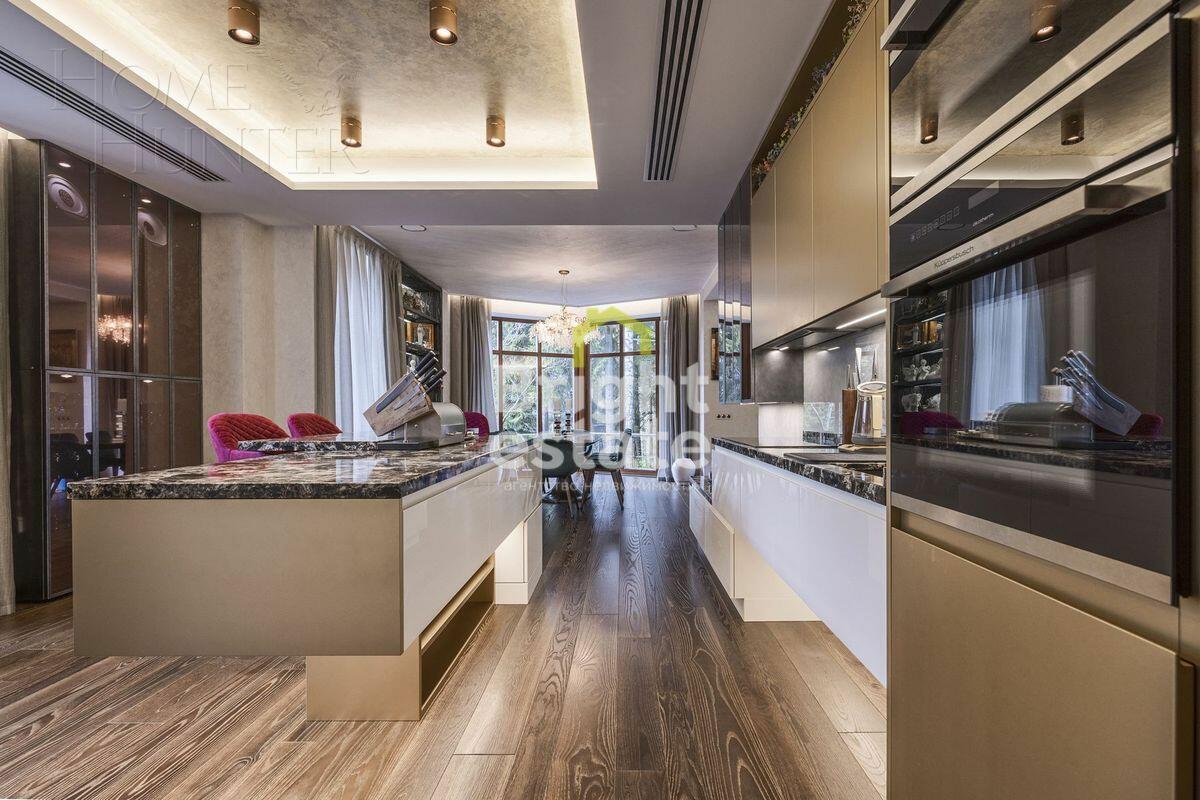 3-этажный коттедж 630 м² с отделкой