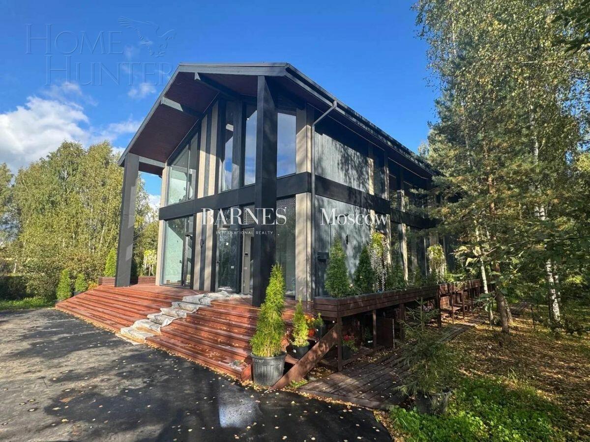 2-этажный коттедж 260 м² с отделкой