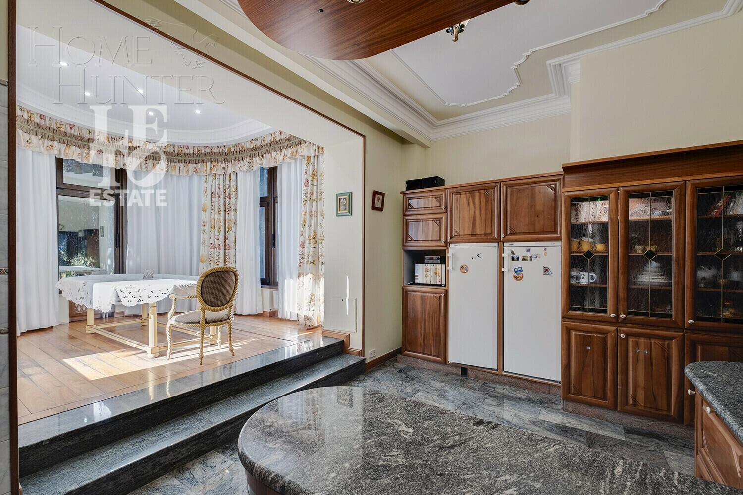 1-этажный коттедж 813 м² с отделкой