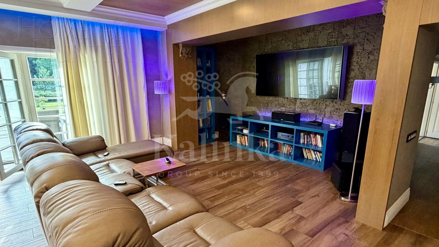 2-этажный коттедж 1 000 м² с отделкой