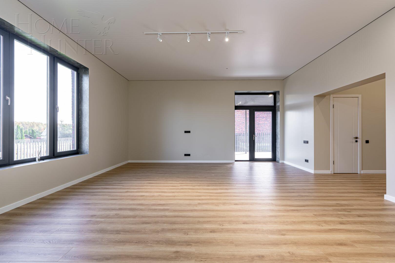 1-этажный коттедж 260 м² с отделкой