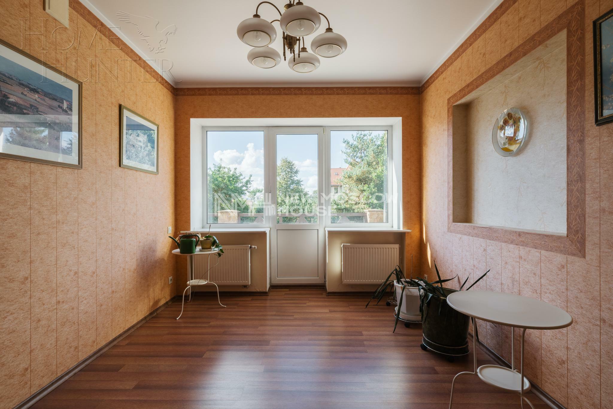 4-этажный коттедж 1 344 м² с отделкой