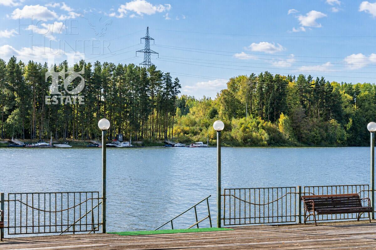 1-этажный коттедж 366 м² без отделки