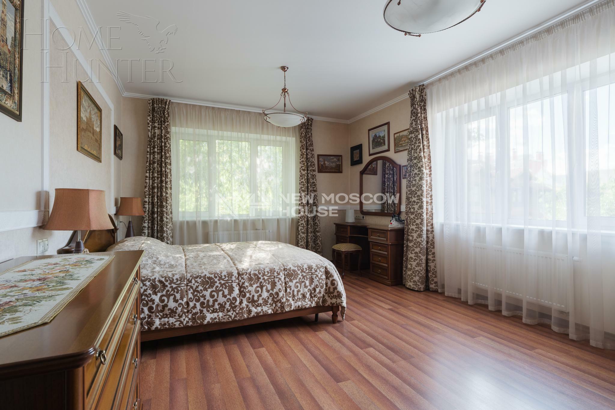 4-этажный коттедж 1 344 м² с отделкой