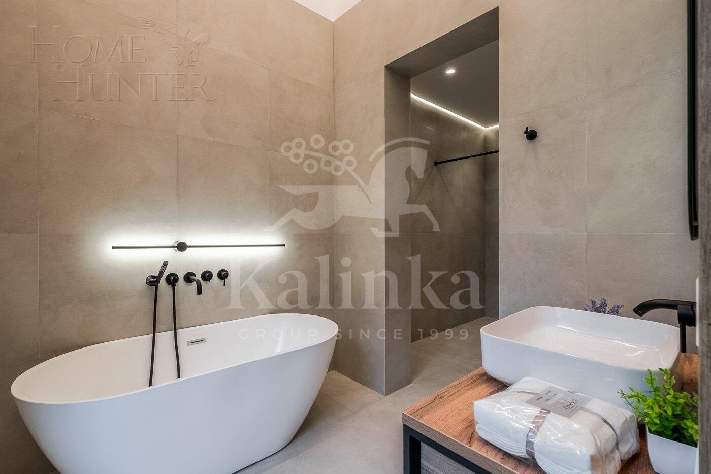 2-этажный коттедж 260 м² с отделкой