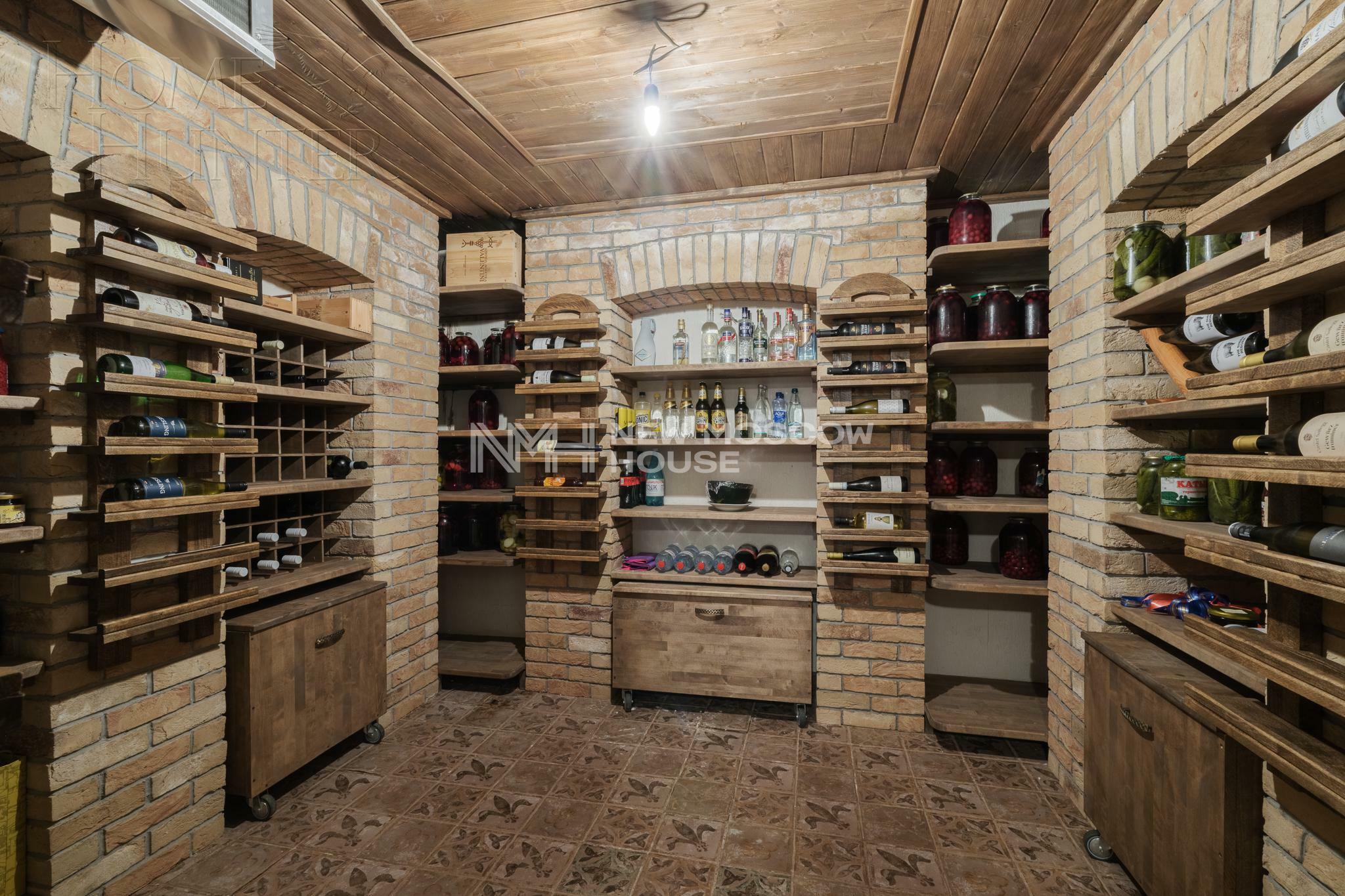4-этажный коттедж 1 344 м² с отделкой