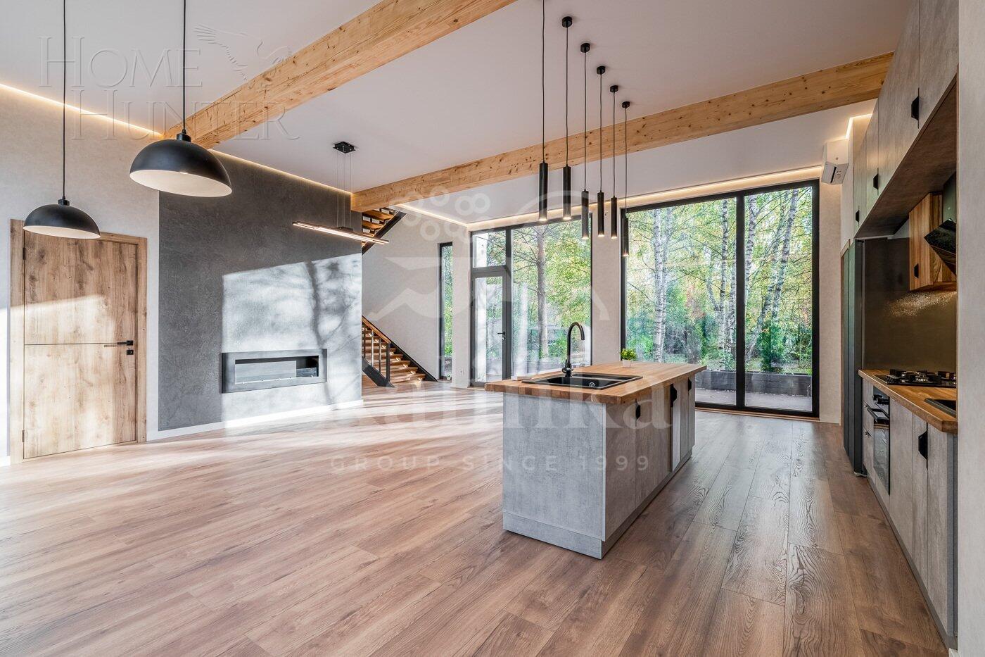 2-этажный коттедж 260 м² с отделкой