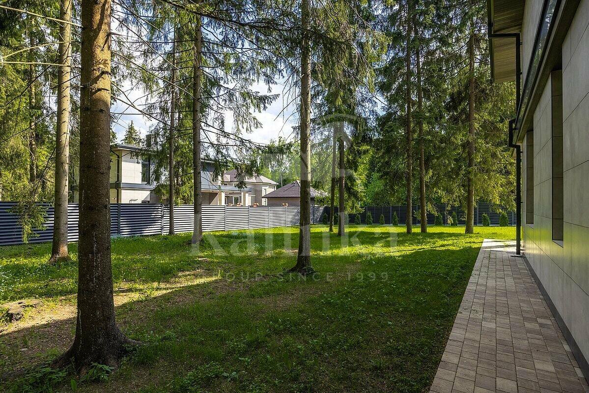 2-этажный коттедж 300 м² без отделки