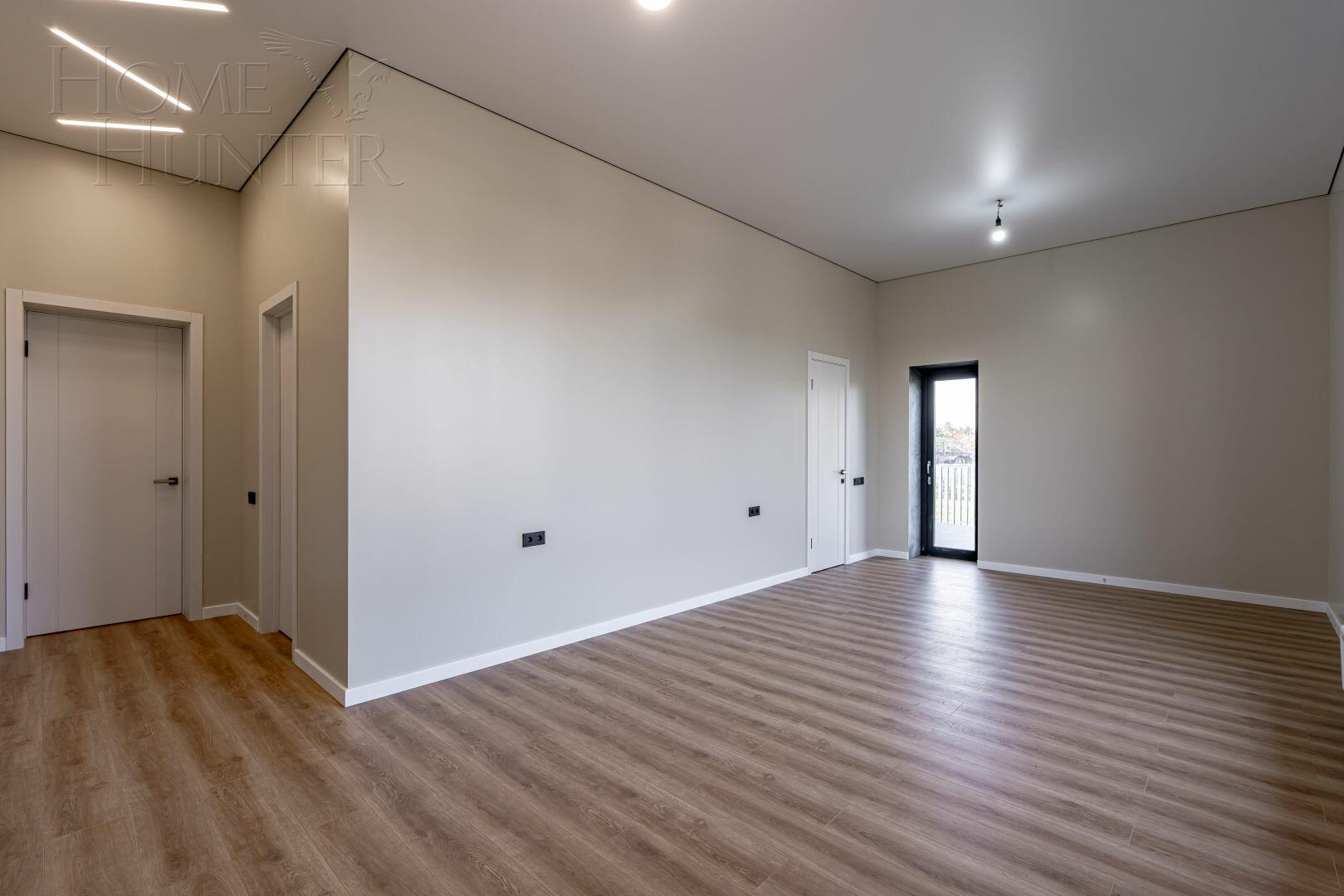 1-этажный коттедж 260 м² с отделкой