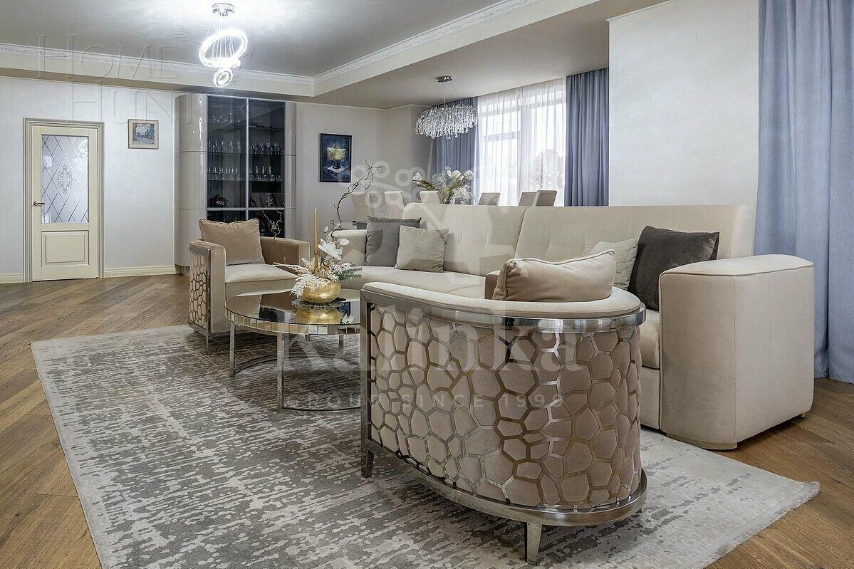 3-этажный коттедж 800 м² с отделкой