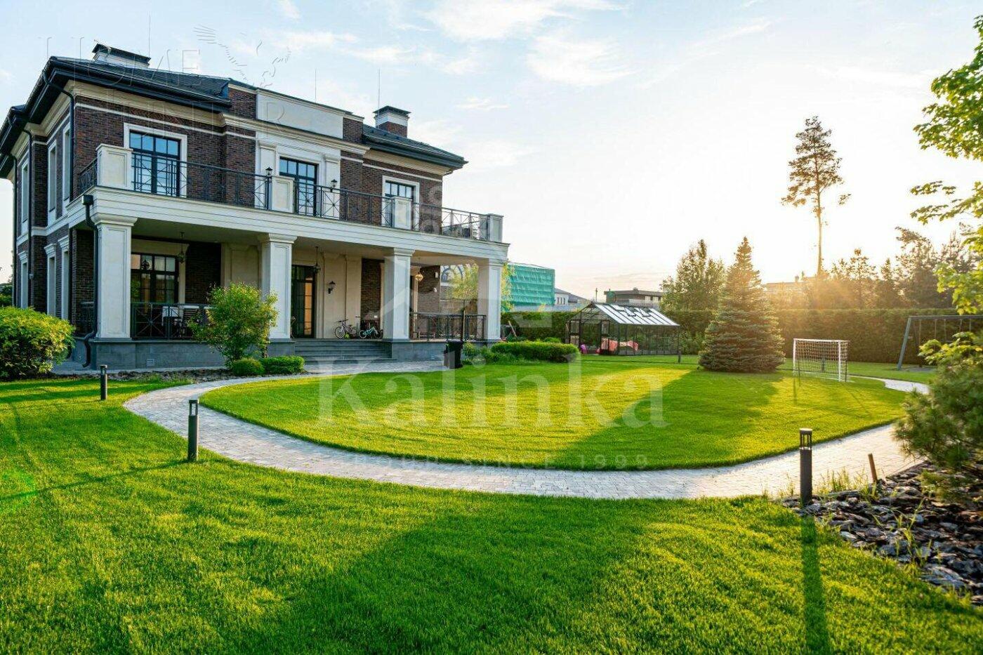 2-этажный коттедж 606.5 м² с отделкой